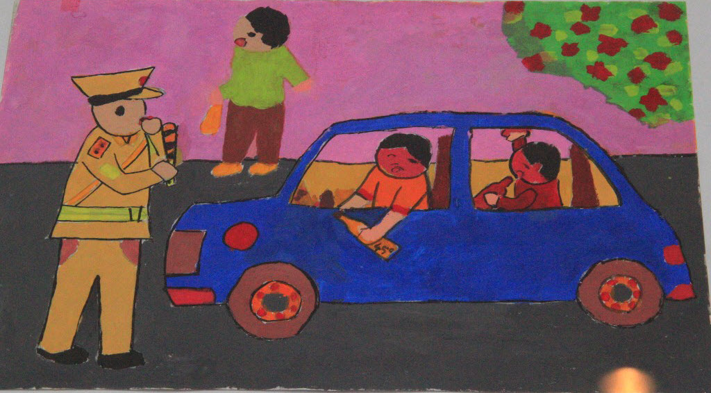 vẽ tranh an toàn giao thông lớp 5